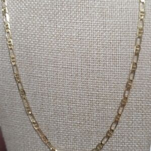 Elegant Gold Chain Necklace